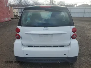 2013 Smart fortwo Pure z VIN WMEEJ3BA8DK619967, wystawiony jako Copart lot #49723735 z przebiegiem Nie podano mil oraz Tytuł czysty. Historia ofert i sprzedaży dostępna na DreamBid. Obrazek 6.