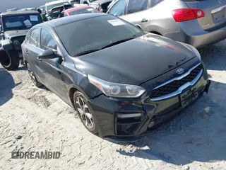 2020 Kia Forte LXS with VIN 3KPF24AD2LE184303, listed as a IAAI auction lot 41644573 with 94,454 mi miles. Bid and sale history available at carsss.com. Image 1.
