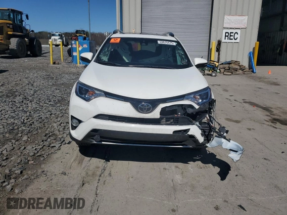 2018 Toyota RAV4 XLE with VIN 2T3RFREV8JW750032, listed as a Copart auction lot 53676475 with Not Provided miles and Salvage Title. Bid and sale history available at DreamBid. Image 5.