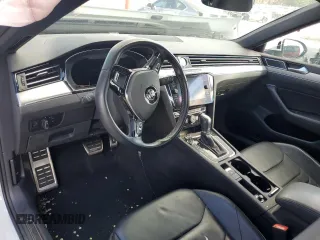 2019 Volkswagen Arteon SEL R-Line z VIN WVWSR7AN0KE027464, wystawiony jako Copart lot #68929852 z przebiegiem 20 417 mil mil oraz . Historia ofert i sprzedaży dostępna na DreamBid. Obrazek 8.