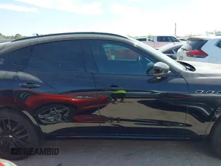 2019 Maserati Levante z VIN ZN661XUAXKX323919, wystawiony jako IAAI lot #41747660 z przebiegiem 71 024 mil mil oraz . Historia ofert i sprzedaży dostępna na DreamBid. Obrazek 12.