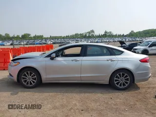 2017 Ford Fusion SE с VIN 3FA6P0H71HR160106, выставлен на аукционе IAAI как лот 42468650 с пробегом 137 936 миль миль и . История ставок и продаж доступна на DreamBid. Изображение 14.