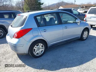 2010 Nissan Versa S with VIN 3N1BC1CP0AL435445, listed as a IAAI auction lot 41777056 with 190,895 mi miles and . Bid and sale history available at DreamBid. Image 4.