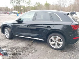 2022 Audi Q5 S line Premium Plus z VIN WA1EAAFY5N2027089, wystawiony jako IAAI lot #39093168 z przebiegiem 24 523 mil mil oraz . Historia ofert i sprzedaży dostępna na DreamBid. Obrazek 14.