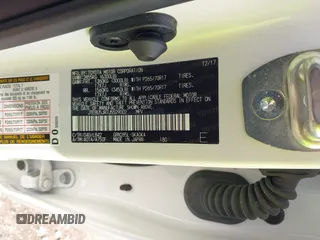 2018 Toyota 4Runner SR5 z VIN JTEBU5JR7J5529002, wystawiony jako IAAI lot #42238283 z przebiegiem 19 243 mil mil oraz . Historia ofert i sprzedaży dostępna na DreamBid. Obrazek 9.