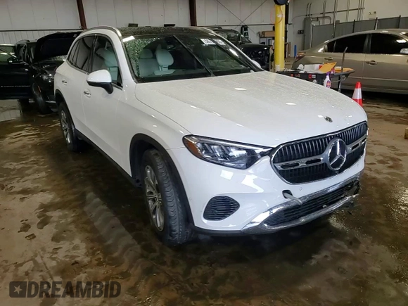2025 Mercedes-Benz GLC 300 z VIN W1NKM4HB0SF282949, wystawiony jako Copart lot #56732965 z przebiegiem 9 971 mil mil oraz Szkoda całkowita • Salvage title. Historia ofert i sprzedaży dostępna na DreamBid. Obrazek 14.