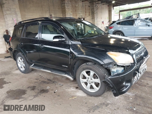 2010 Toyota RAV4 Limited z VIN JTMDF4DV3AD038717, wystawiony jako IAAI lot #42246230 z przebiegiem 140 854 mil mil oraz . Historia ofert i sprzedaży dostępna na DreamBid. Obrazek 1.