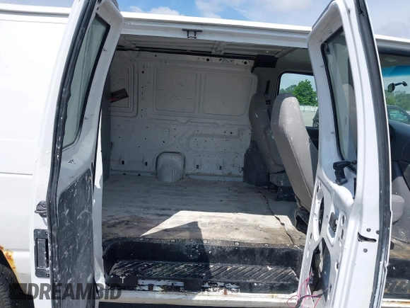 2007 Ford Econoline Cargo Commercial with VIN 1FTNE24L57DA53187, listed as a IAAI auction lot 42302365 with Not provided miles and . Bid and sale history available at DreamBid. Image 8.