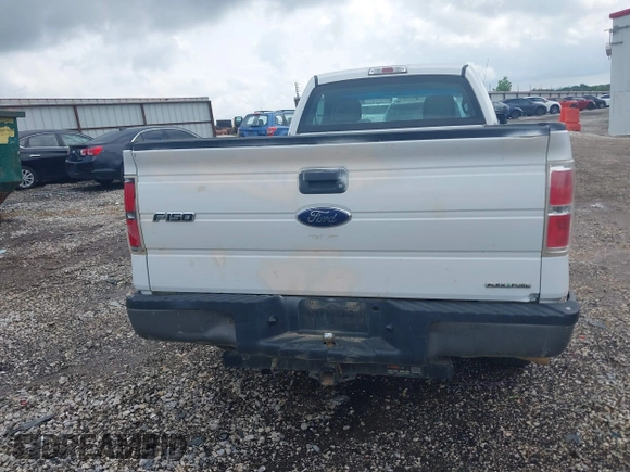 2013 Ford F-150 XL z VIN 1FTMF1CMXDKG28081, wystawiony jako IAAI lot #42404005 z przebiegiem 287 414 mil mil oraz . Historia ofert i sprzedaży dostępna na DreamBid. Obrazek 16.