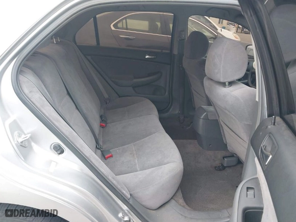 2007 Honda Accord Sdn VP with VIN JHMCM56117C017041, listed as a IAAI auction lot 42033947 with 231,586 mi miles. Bid and sale history available at carsss.com. Image 8.