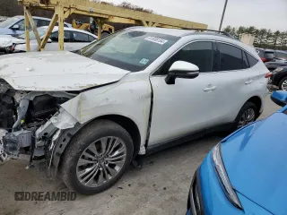2022 Toyota Venza LE with VIN JTEAAAAH7NJ099621, listed as a Copart auction lot 81038154 with 34,117 mi miles and Salvage Title. Bid and sale history available at carsss.com. Image 1.