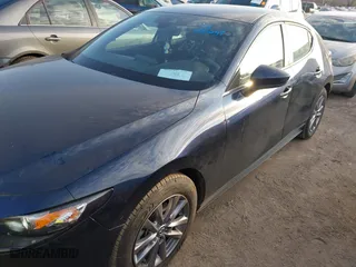 2022 Mazda Mazda3 Hatchback 2.5 S with VIN JM1BPAJL9N1515440, listed as a IAAI auction lot 41023647 with 42,818 mi miles. Bid and sale history available at carsss.com. Image 17.