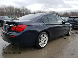 2014 BMW 7 Series 750i xDrive with VIN WBAYB6C57ED224998, listed as a Copart auction lot 81931474 with 0 mi miles and Salvage Title. Bid and sale history available at carsss.com. Image 3.