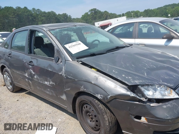 2005 Ford Focus S с VIN 1FAFP34N35W180596, выставлен на аукционе IAAI как лот 42569508 с пробегом 176 810 миль миль и . История ставок и продаж доступна на DreamBid. Изображение 13.