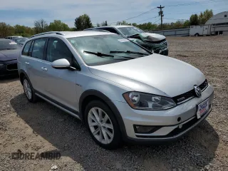 2017 Volkswagen Golf S z VIN 3VWH17AU9HM519063, wystawiony jako Copart lot #54793035 z przebiegiem 139 880 mil mil oraz Czysty tytuł • Clean title. Historia ofert i sprzedaży dostępna na DreamBid. Obrazek 4.