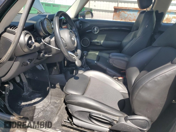 2014 MINI Hardtop S with VIN WMWXM7C50ET970033, listed as a Copart auction lot 56160735 with 125,208 mi miles and Salvage title. Bid and sale history available at DreamBid. Image 7.