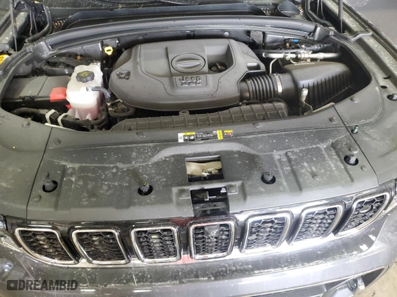 2024 Jeep Grand Cherokee Overland with VIN 1C4RJHDG9RC697450, listed as a Copart auction lot 54215594 with 3,529 mi miles and Salvage Title. Bid and sale history available at carsss.com. Image 12.