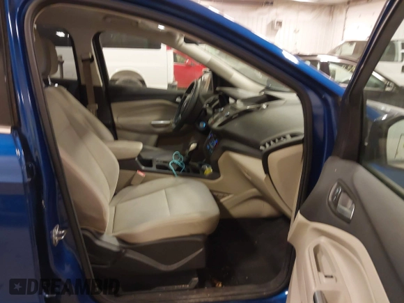 2018 Ford Escape SE with VIN 1FMCU9GD4JUA83470, listed as a IAAI auction lot 41272882 with 105,661 mi miles. Bid and sale history available at carsss.com. Image 5.