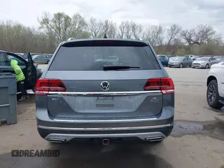 2018 Volkswagen Atlas SEL Premium with VIN 1V2NR2CA2JC592186, listed as a IAAI auction lot 41923620 with 108,162 mi miles and . Bid and sale history available at DreamBid. Image 16.