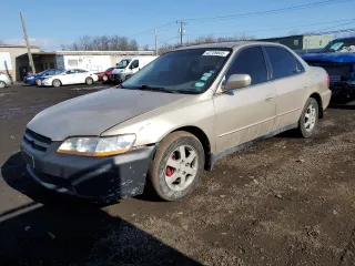 2000 Honda Accord SE with VIN 1HGCG6691YA132337, listed as a Copart auction lot 42709605 with 239,825 mi miles and Salvage title. Bid and sale history available at DreamBid. Image 1.