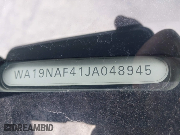 2018 Audi allroad Prestige with VIN WA19NAF41JA048945, listed as a IAAI auction lot 41686949 with 104,340 mi miles. Bid and sale history available at carsss.com. Image 9.