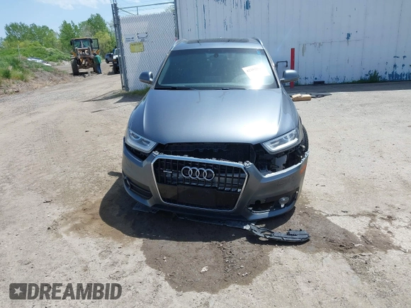 2015 Audi Q3 Premium Plus с VIN WA1EFCFS6FR010285, выставлен на аукционе IAAI как лот 42202068 с пробегом 104 945 миль миль и . История ставок и продаж доступна на DreamBid. Изображение 13.