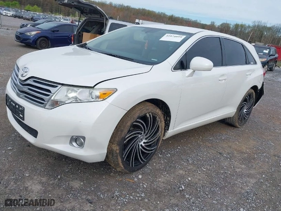 2011 Toyota Venza with VIN 4T3ZA3BB4BU054128, listed as a IAAI auction lot 41874899 with 230,500 mi miles. Bid and sale history available at carsss.com. Image 2.