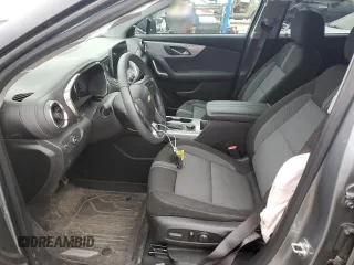 2023 Chevrolet Blazer LT с VIN 3GNKBCR43PS233892, выставлен на аукционе Copart как лот 57329245 с пробегом 28 223 миль миль и На запчасти • Non repairable. История ставок и продаж доступна на DreamBid. Изображение 7.