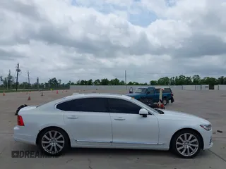 2018 Volvo S90 Inscription с VIN LVY992ML4JP006883, выставлен на аукционе IAAI как лот 42171264 с пробегом Не указан миль и . История ставок и продаж доступна на DreamBid. Изображение 5.