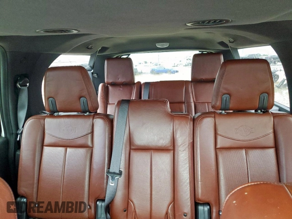 2012 Ford Expedition Max King Ranch z VIN 1FMJK1J50CEF34519, wystawiony jako Copart lot #59759965 z przebiegiem 187 401 mil mil oraz Czysty tytuł • Clean title. Historia ofert i sprzedaży dostępna na DreamBid. Obrazek 10.