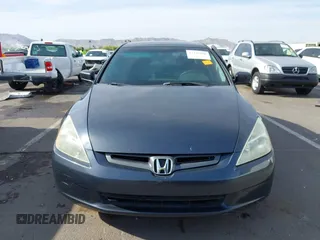 2003 Honda Accord LX z VIN 3HGCM563X3G703798, wystawiony jako IAAI lot #42245680 z przebiegiem 200 875 mil mil oraz . Historia ofert i sprzedaży dostępna na DreamBid. Obrazek 12.