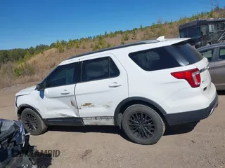 2016 Ford Explorer XLT with VIN 1FM5K7D82GGB70270, listed as a IAAI auction lot 41646611 with 143,967 mi miles. Bid and sale history available at carsss.com. Image 14.