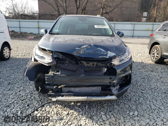 2022 Chevrolet Trax LT with VIN KL7CJPSM5NB559717, listed as a Copart auction lot 48938875 with 11,791 mi miles and Salvage Title. Bid and sale history available at carsss.com. Image 5.