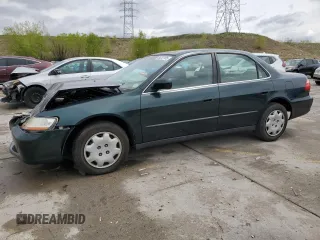 1998 Honda Accord LX с VIN 1HGCG554XWA252604, выставлен на аукционе Copart как лот 56232105 с пробегом 103 930 миль миль и Списание • Salvage title. История ставок и продаж доступна на DreamBid. Изображение 1.