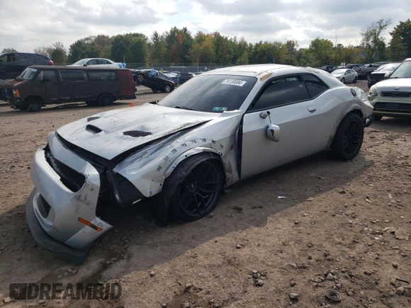 2019 Dodge Challenger R/T Scat Pack z VIN 2C3CDZFJ8KH642376, wystawiony jako Copart lot #74130094 z przebiegiem 59 742 mil mil oraz Szkoda całkowita • Salvage title. Historia ofert i sprzedaży dostępna na DreamBid. Obrazek 1.
