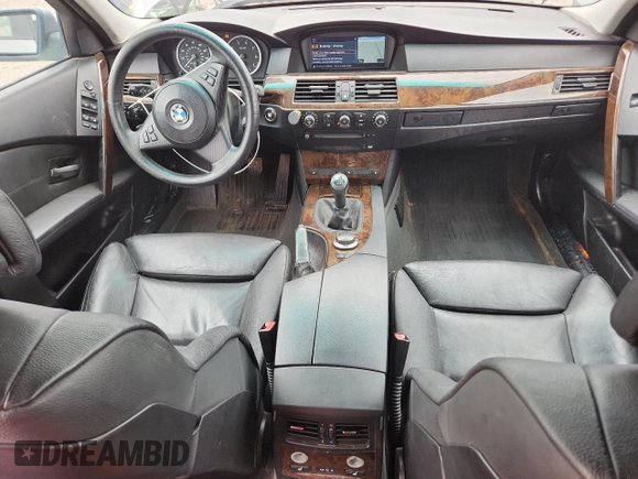 2007 BMW 5 Series 550i z VIN WBANB53547CN93565, wystawiony jako Copart lot #56524565 z przebiegiem 175 035 mil mil oraz Nie do naprawy • Non repairable. Historia ofert i sprzedaży dostępna na DreamBid. Obrazek 8.