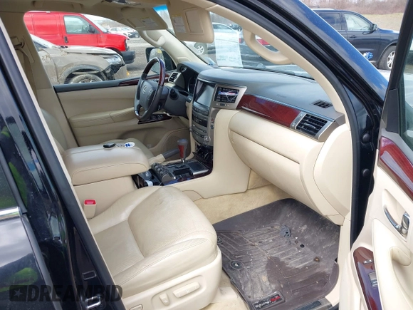 2013 Lexus LX 570 with VIN JTJHY7AX0D4124605, listed as a IAAI auction lot 41913053 with 141,389 mi miles and . Bid and sale history available at DreamBid. Image 5.