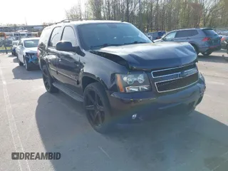 2014 Chevrolet Tahoe LT z VIN 1GNSCBE0XER202150, wystawiony jako IAAI lot #41922771 z przebiegiem 168 693 mil mil oraz . Historia ofert i sprzedaży dostępna na DreamBid. Obrazek 1.