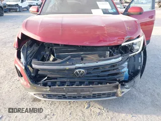 2024 Volkswagen Atlas SE with VIN 1V2KE2CA3RC222942, listed as a IAAI auction lot 41282255 with 16,001 mi miles and . Bid and sale history available at DreamBid. Image 6.