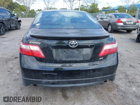 2009 Toyota Camry LE z VIN 4T1BK46K99U075140, wystawiony jako IAAI lot #41580743 z przebiegiem 208 667 mil mil oraz . Historia ofert i sprzedaży dostępna na DreamBid. Obrazek 17.