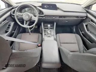 2022 Mazda 3 S with VIN 3MZBPAAL7NM304933, listed as a Copart auction lot 60727995 with 27,642 mi miles and Salvage title. Bid and sale history available at DreamBid. Image 8.