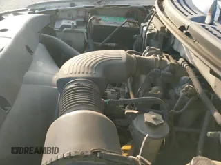 2005 Ford F-150 STX with VIN 1FTRX12W65NA35596, listed as a IAAI auction lot 41423591 with 401,332 mi miles and . Bid and sale history available at DreamBid. Image 15.