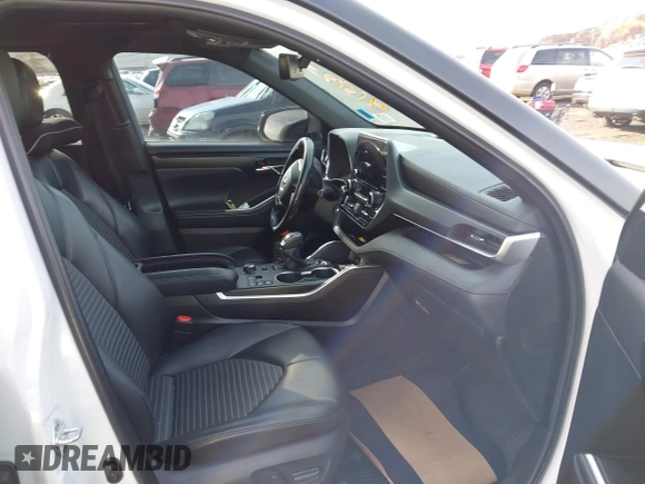 2023 Toyota Highlander L with VIN 5TDKDRBH7PS001917, listed as a IAAI auction lot 41619652 with 70,287 mi miles and . Bid and sale history available at DreamBid. Image 5.
