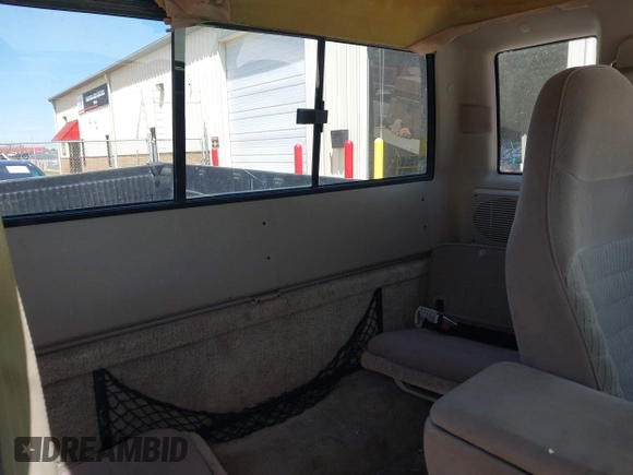 1993 Ford Ranger Splash z VIN 1FTCR14X1PTA66114, wystawiony jako IAAI lot #42043794 z przebiegiem 36 596 mil mil oraz . Historia ofert i sprzedaży dostępna na DreamBid. Obrazek 8.