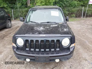 2011 Jeep Patriot Sport z VIN 1J4NT1GB3BD146294, wystawiony jako IAAI lot #42523267 z przebiegiem 199 497 mil mil oraz . Historia ofert i sprzedaży dostępna na DreamBid. Obrazek 6.