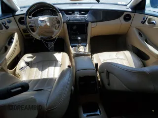 2008 Mercedes-Benz CLS 550 z VIN WDDDJ72X78A134002, wystawiony jako Copart lot #52027285 z przebiegiem 83 484 mil mil oraz Szkoda całkowita • Salvage title. Historia ofert i sprzedaży dostępna na DreamBid. Obrazek 8.