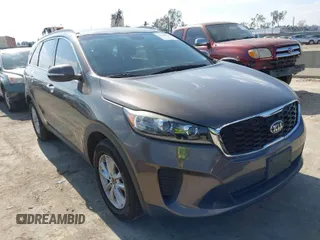 2019 Kia Sorento L with VIN 5XYPG4A35KG438309, listed as a IAAI auction lot 41539011 with 73,312 mi miles. Bid and sale history available at carsss.com. Image 1.