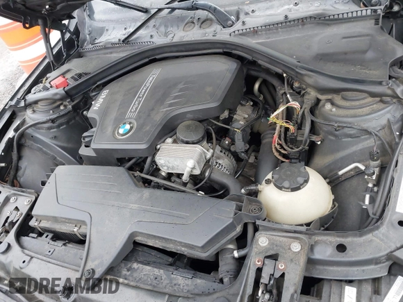 2013 BMW 3 Series 328i xDrive with VIN WBA3B3C56DF542509, listed as a IAAI auction lot 42010587 with 187,082 mi miles. Bid and sale history available at carsss.com. Image 10.