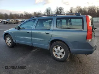 2002 Volvo V70 with VIN YV1SZ58D321079092, listed as a Copart auction lot 43993605 with Not provided miles and Clean title. Bid and sale history available at DreamBid. Image 2.