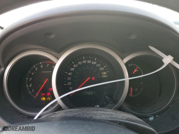 2006 Suzuki Grand Vitara Premium with VIN JS3TD943764101565, listed as a Copart auction lot 84473074 with 174,257 mi miles and Salvage Title. Bid and sale history available at carsss.com. Image 9.